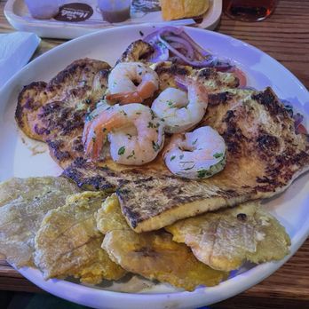 Noches de Colombia - Mar y Chicken - Colombian Near Me - North Bergen, New Jersey Noches de Colombia - Mar y Chicken - Colombian Near Me - North Bergen, New Jersey