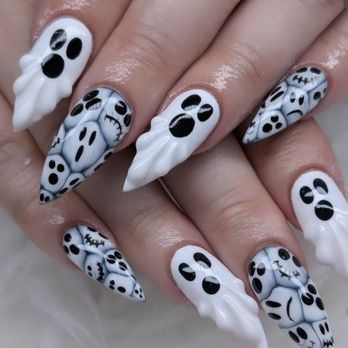 Lisa Nails & Spa - Nail Salons Near Me - Sonora, California