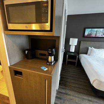 Hyatt Place Denver/Downtown - Hotels Near Me - Denver, Colorado