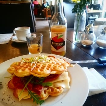 Ostfee - Waffle burger - Breakfast & Brunch Near Me - Berlin, BE