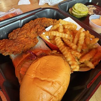 Dave's Hot Chicken - Dave's #3 1 Tender & 1 Slider w/ Fries - Chicken Shop Near Me - Manchester, New Hampshire