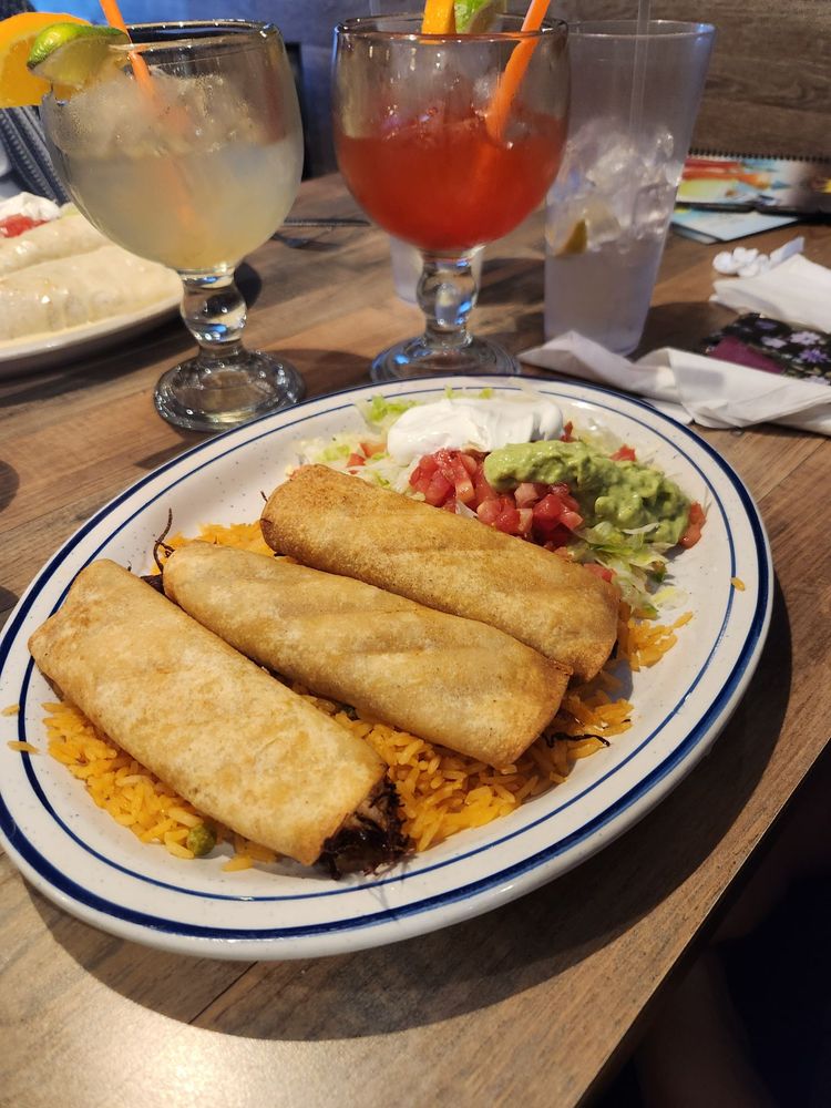 La Parrilla Mexican Grill