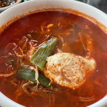Manna - 21. Yuk gae jang. Spicy beef stew with green onion and egg - Korean Near Me - San Francisco, California