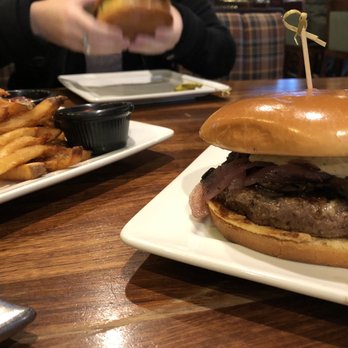 BRU Burger Bar - Lexington - Burgers Near Me - Lexington, Kentucky