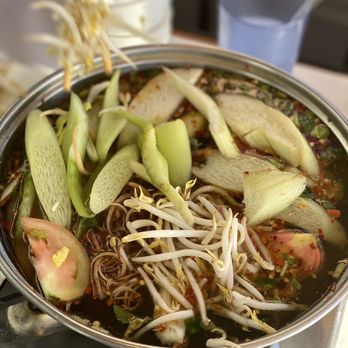 Bien Hen Restaurant - Seafood Near Me - Westminster, California