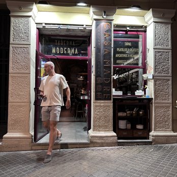 Madre Taberna Moderna - Tapas Bars Near Me - Barcelona, B