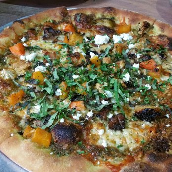 Moku Kitchen - Roasted veggie pizza - Cocktail Bars Near Me - Honolulu, Hawaii