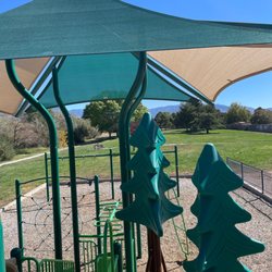Wild Flower Park - Nice shade for the park