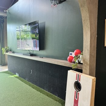 Atlanta Golf & Social - Walkway - Golf Near Me - Atlanta, Georgia
