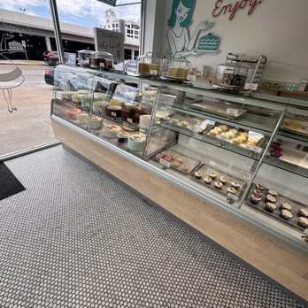 SusieCakes - Dallas - a view of a bakery - Bakeries Near Me - Dallas, Texas SusieCakes - Dallas - a view of a bakery - Bakeries Near Me - Dallas, Texas