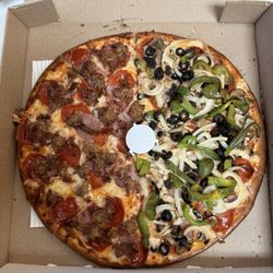 El Monte Pizza Co - Half meat lovers and half supreme   @dangit.all