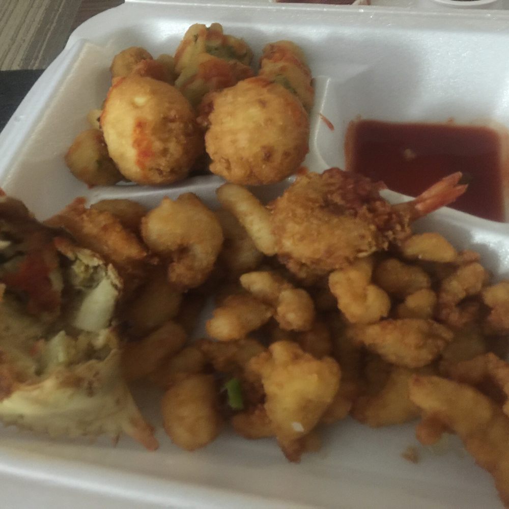 Captain D's - Captain D's platter. Yummy and cheap! - Seafood Near Me - London, Kentucky