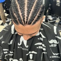 Delmys'Hair Design & Barbershop - Cornrows