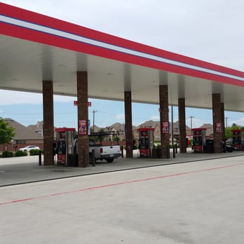 RaceTrac - Can't get all 18 gas pumps in the picture may 2015 - Gas Stations Near Me - Plano, Texas RaceTrac - Can't get all 18 gas pumps in the picture may 2015 - Gas Stations Near Me - Plano, Texas