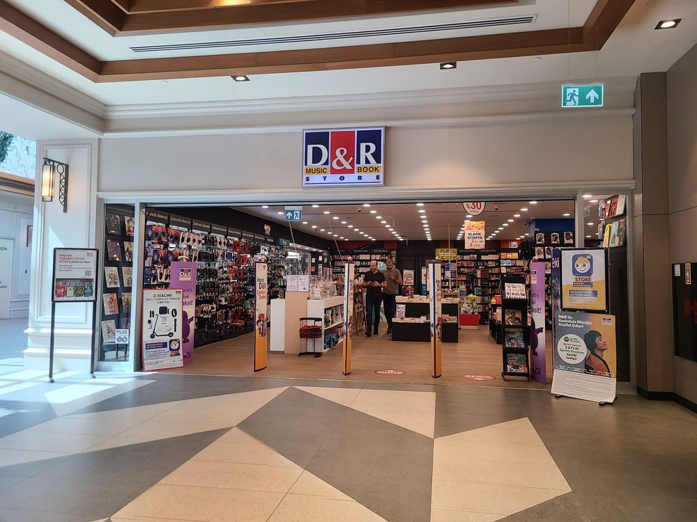 Hilltown Alışveriş Merkezi