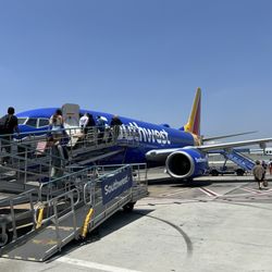 Southwest Airlines - How you board outside the aircraft