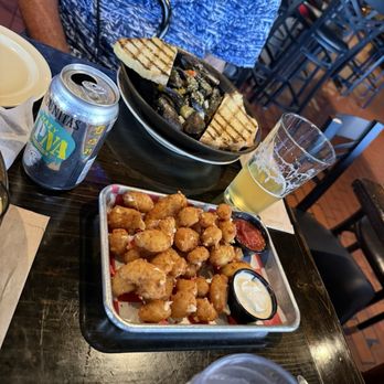 The Red Barn Restaurant and Brewery - Cheese curds - Brewpubs Near Me - Mt Prospect, Illinois