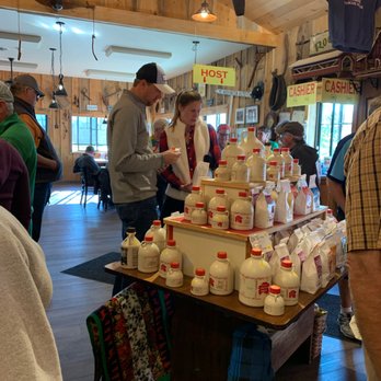 Polly's Pancake Parlor - Gift shop - maple syrup - Breakfast & Brunch Near Me - Sugar Hill, New Hampshire Polly's Pancake Parlor - Gift shop - maple syrup - Breakfast & Brunch Near Me - Sugar Hill, New Hampshire