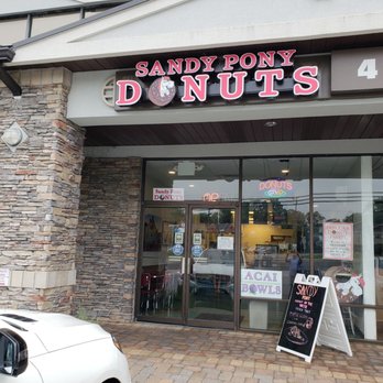 Sandy Pony Donuts - Strip Mall look is deceiving... - Donuts Near Me - Annapolis, Maryland
