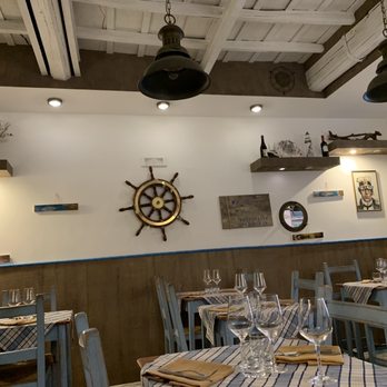 La Pesceria Barberini - Cozy decor - Seafood Near Me - Rome, RM La Pesceria Barberini - Cozy decor - Seafood Near Me - Rome, RM