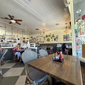 Starling Diner - interior - New American Near Me - Long Beach, California Starling Diner - interior - New American Near Me - Long Beach, California
