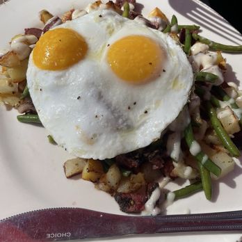 Feed Cafe - Farmers Hash - Breakfast & Brunch Near Me - Bozeman, Montana