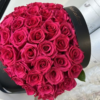 J'Adore Les Fleurs - Red red - Florists Near Me - Hollywood, Florida J'Adore Les Fleurs - Red red - Florists Near Me - Hollywood, Florida