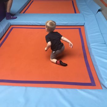 Altitude Trampoline Park - Trampoline Parks Near Me - Texas City, Texas