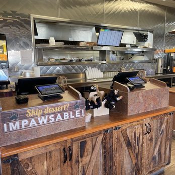 Black Bear Diner Torrance - Check out area - Diners Near Me - Torrance, California Black Bear Diner Torrance - Check out area - Diners Near Me - Torrance, California