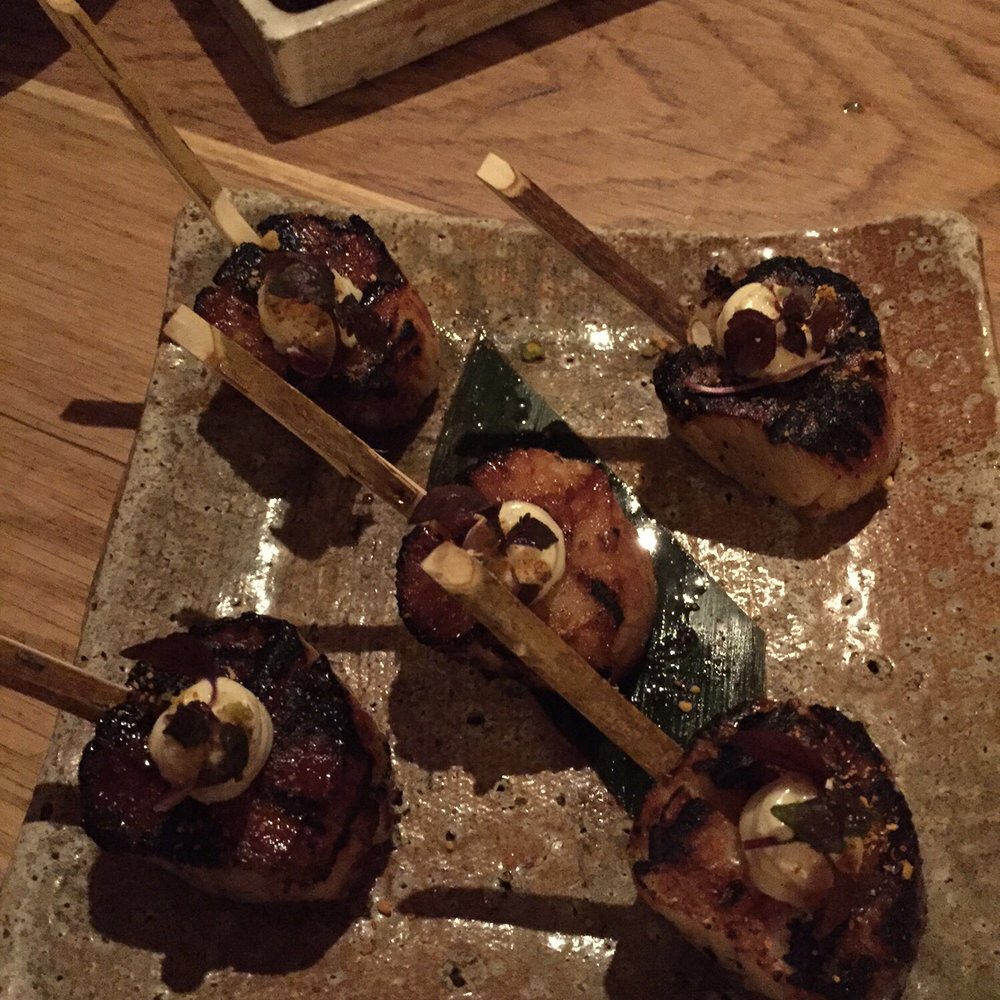 ROKA Canary Wharf - Scallops - Japanese Near Me - London, XGL ROKA Canary Wharf - Scallops - Japanese Near Me - London, XGL