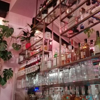 Le Fontainas - Cafes Near Me - Brussels, BRU