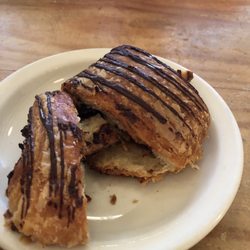 Paris Bakery - Chocolate croissant