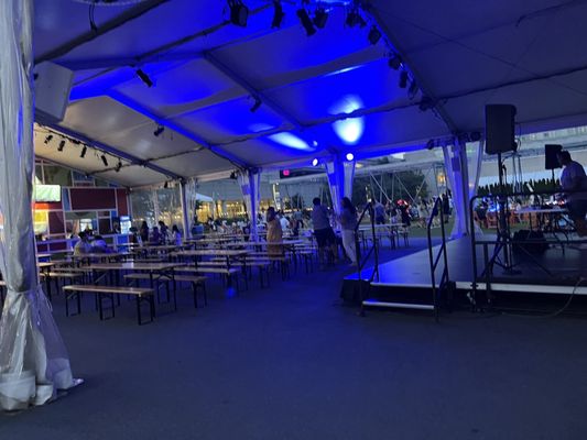 the Lawn on D by null