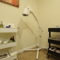 Nature Acupuncture & Herbs - Skincare technology