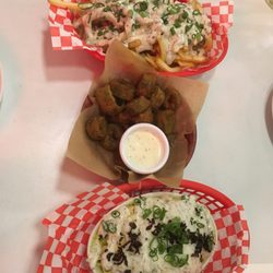 Easy Street Diner - Truffle fire, jalapeño poppers w/ ranch, truffles mac and cheese