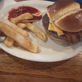 Cracker Barrel Old Country Store - Cheese Burger with Fries - American Near Me - Lima, Ohio