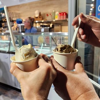 Tropical Ice Cream And Cafe - Ice Cream & Frozen Yogurt Near Me - Kihei, Hawaii