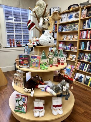 Eight Cousins Books by null