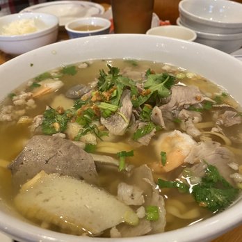 Heng Lay Restaurant - Phnom Penh Egg Noodle Soup - Cambodian Near Me - Lowell, Massachusetts