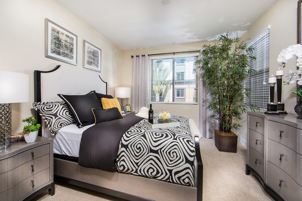 ARIA APARTMENT HOMES Updated October 2024 117 Photos & 61 Reviews 12611 Artesia Blvd