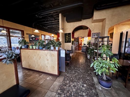 Fav Bistro by null