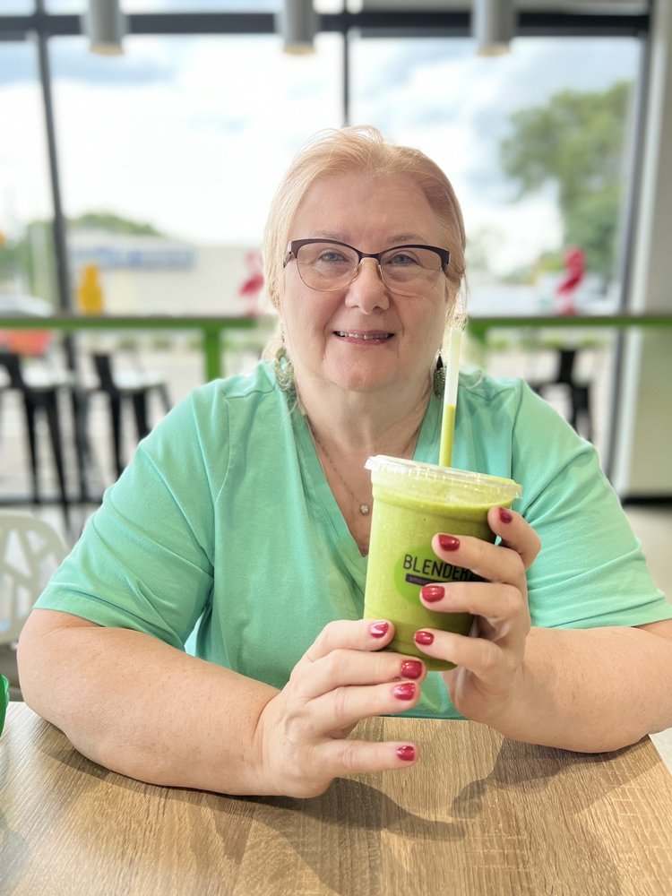 BLENDERZ SMOOTHIES & BOWLS Updated September 2024 12 Photos 3303