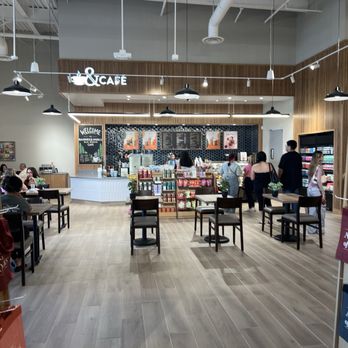 Barnes & Noble - Bookstores Near Me - Elk Grove, California