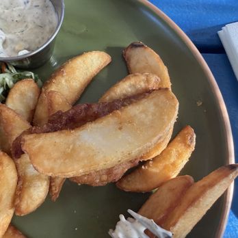 Flying Fish Company - Jojos (easily hiding my tiny fish) - Seafood Markets Near Me - Portland, Oregon