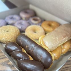 Jean's Donut Shop - Chocolate