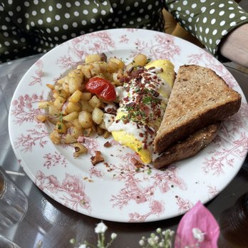 Little Hen - Breakfast & Brunch Near Me - Miami, Florida