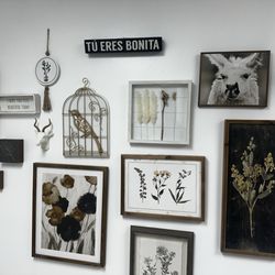 The Wow Studio - Wall of beauty and encouragement! Love this!