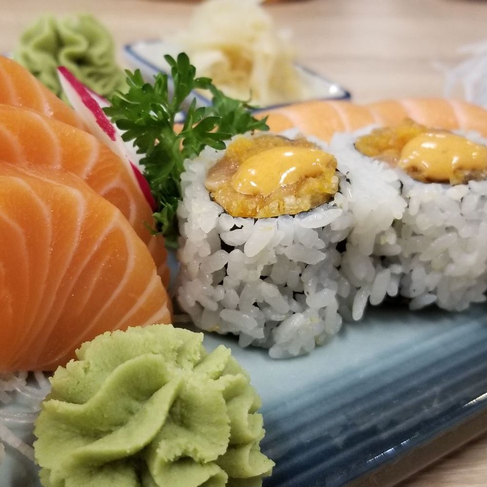 Araya Sushi - Salmon Lovers (6pc sashimi, 6pc sushi, 6pc spicy salmon) - Sushi Bars Near Me - Markham, Ontario Araya Sushi - Salmon Lovers (6pc sashimi, 6pc sushi, 6pc spicy salmon) - Sushi Bars Near Me - Markham, Ontario