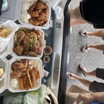 Mark's Drive Inn - Bbq chicken/katsu plate, oyster sauce chicken over cake noodle, garlic chicken plate/cheeseburger, fries, fruit punch - Hawaiian Near Me - Honolulu, Hawaii