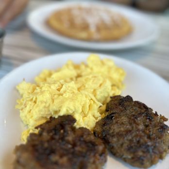 Another Broken Egg Cafe - Belgian Waffle with scrambled eggs and house sausage - Breakfast & Brunch Near Me - Siesta Key, Florida